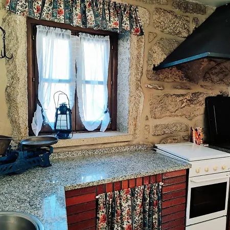 Дом отдыха Casa Cabreiros De Cima Мелгасу